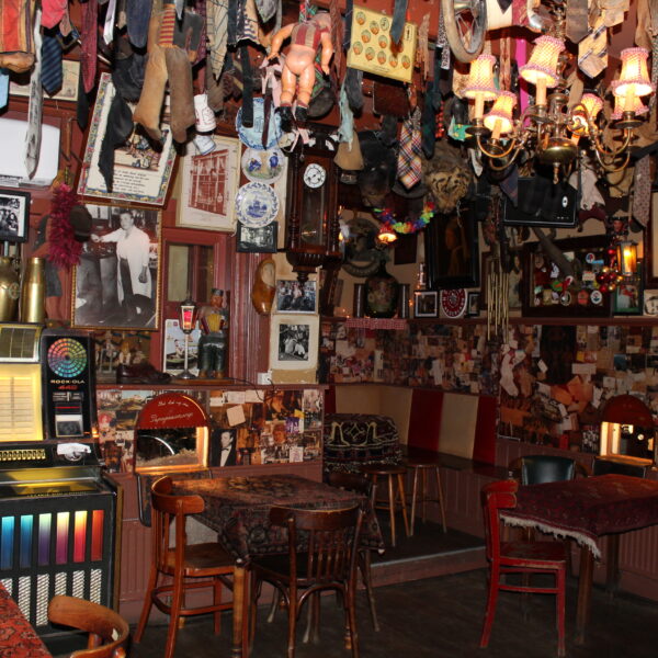 Afbeelding bij Café ’t Mandje LGBTQ storytelling night